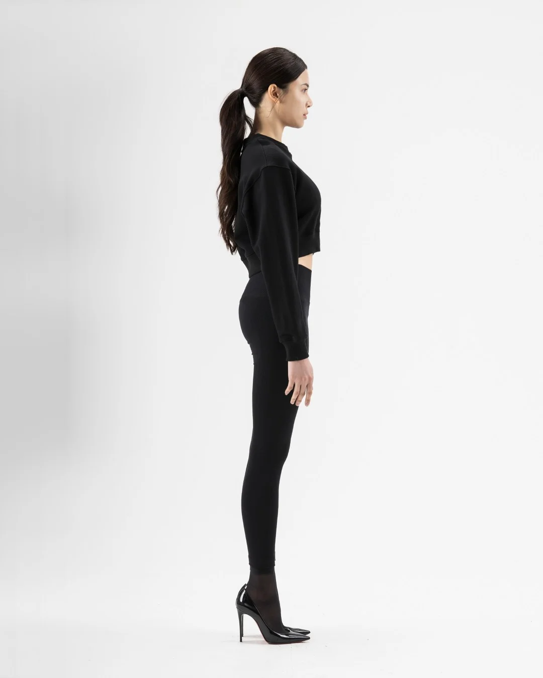 Sweater Cropped fit - black - side